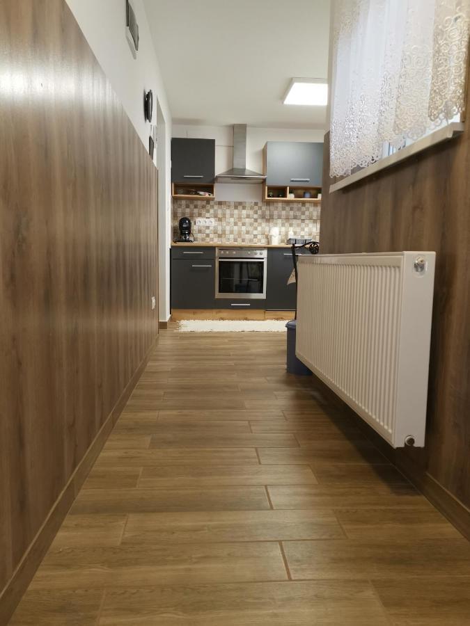Lili Apartman 哈卡尼 外观 照片