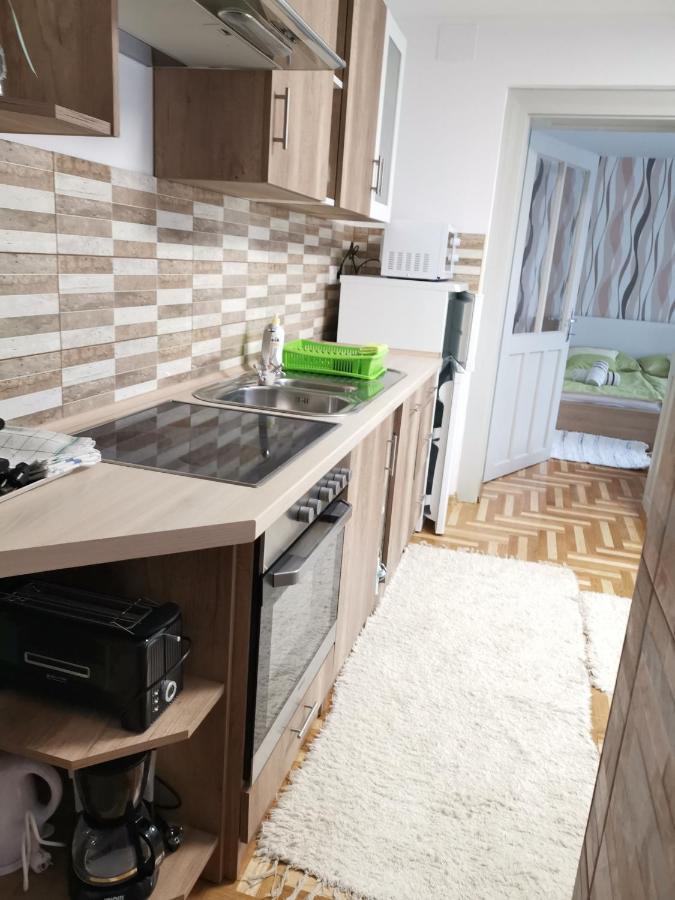 Lili Apartman 哈卡尼 外观 照片