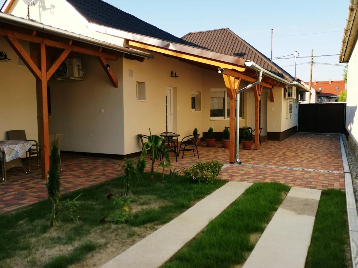 Lili Apartman 哈卡尼 外观 照片